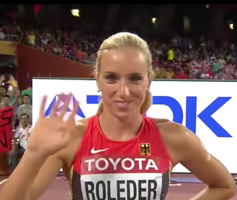 德国女子田径选手冲刺到底,领先全场 德国女子田径选手冲刺到底,领先全场